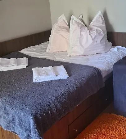 Vitan,mall Apartment *